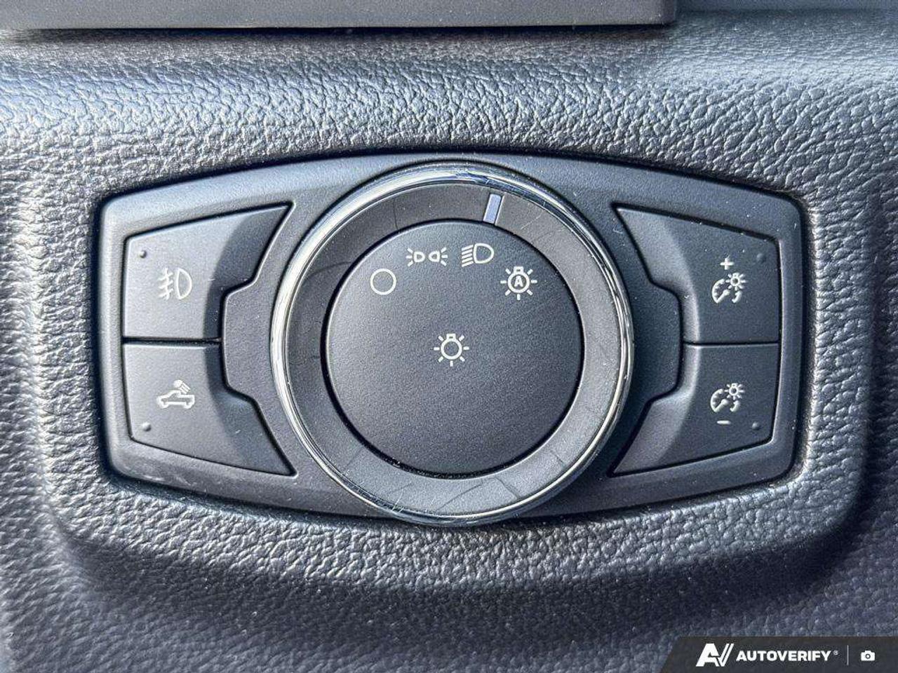 2020 Ford F-150 LARIAT   LTHR   HTD STEER WHEEL   NAV Photo