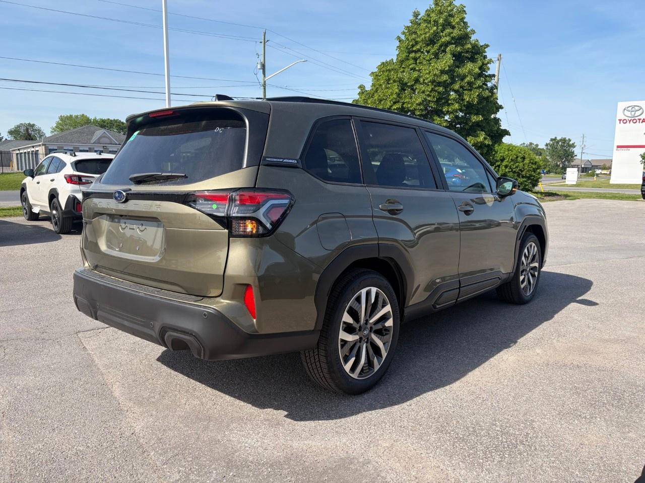 2026 Subaru Forester Premier AWD Photo