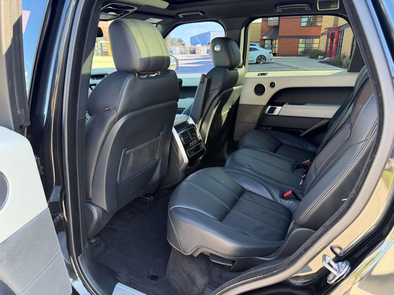 2014 Land Rover Range Rover Sport V8 Supercharged Photo