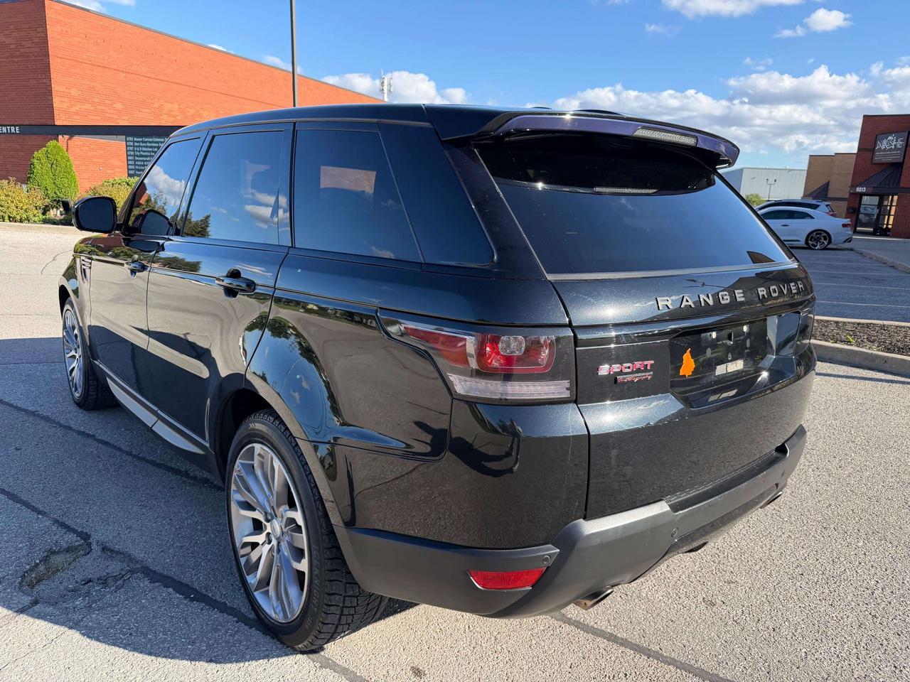 2014 Land Rover Range Rover Sport V8 Supercharged Photo