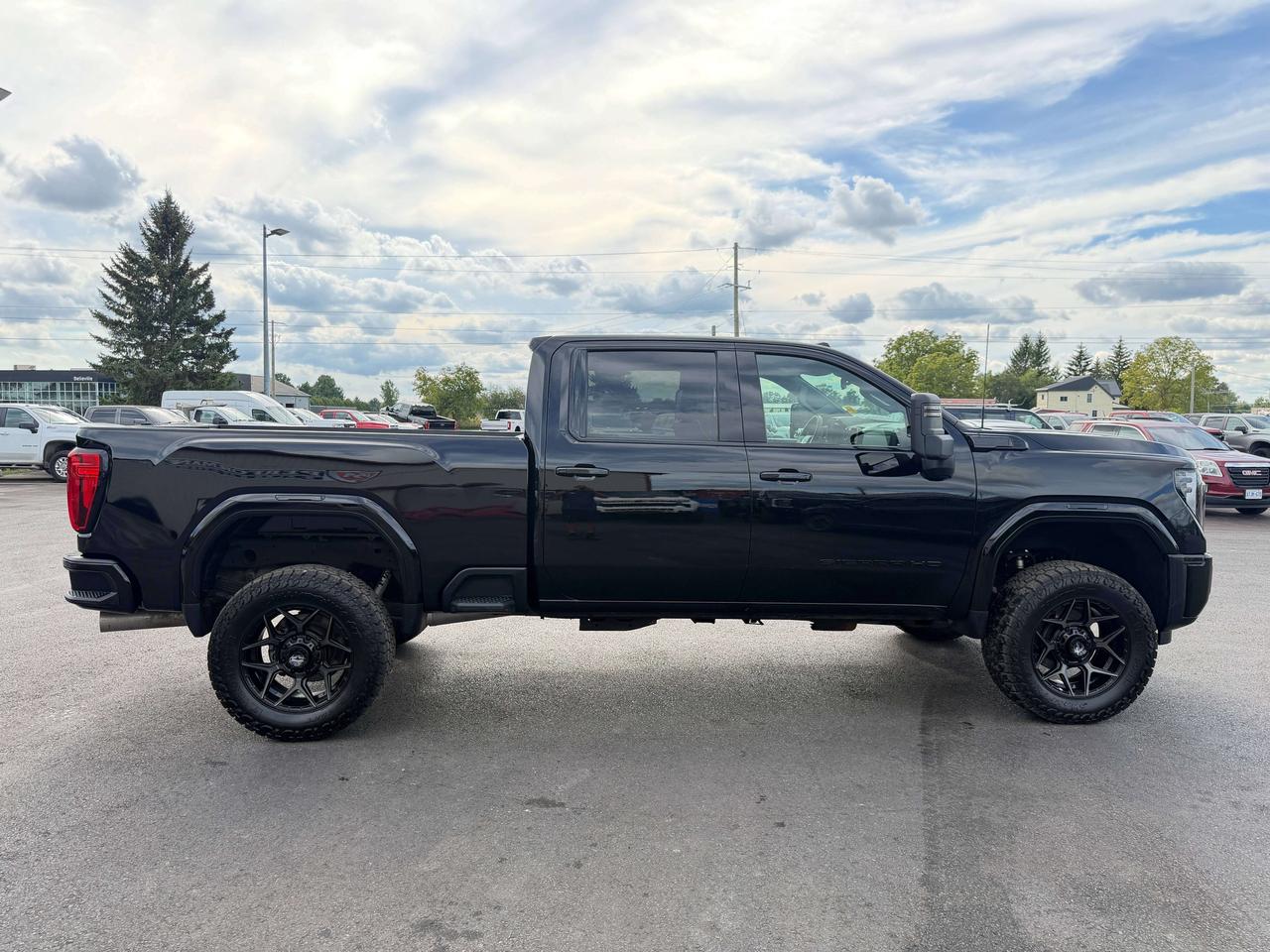 2024 GMC SIERRA 2500HD SLE Photo
