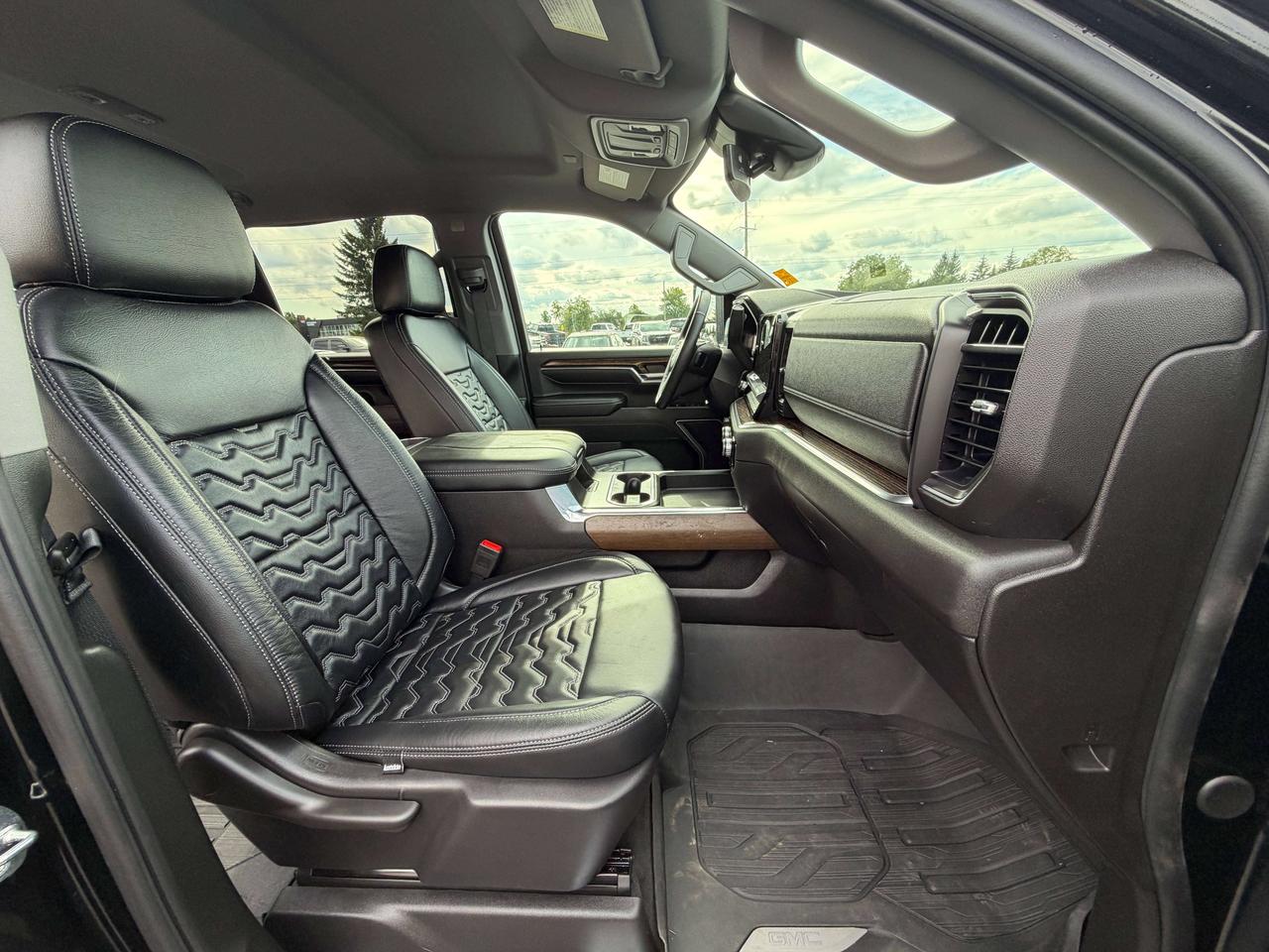 2024 GMC SIERRA 2500HD SLE Photo