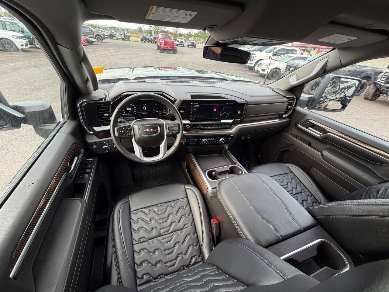 2024 GMC SIERRA 2500HD SLE Photo