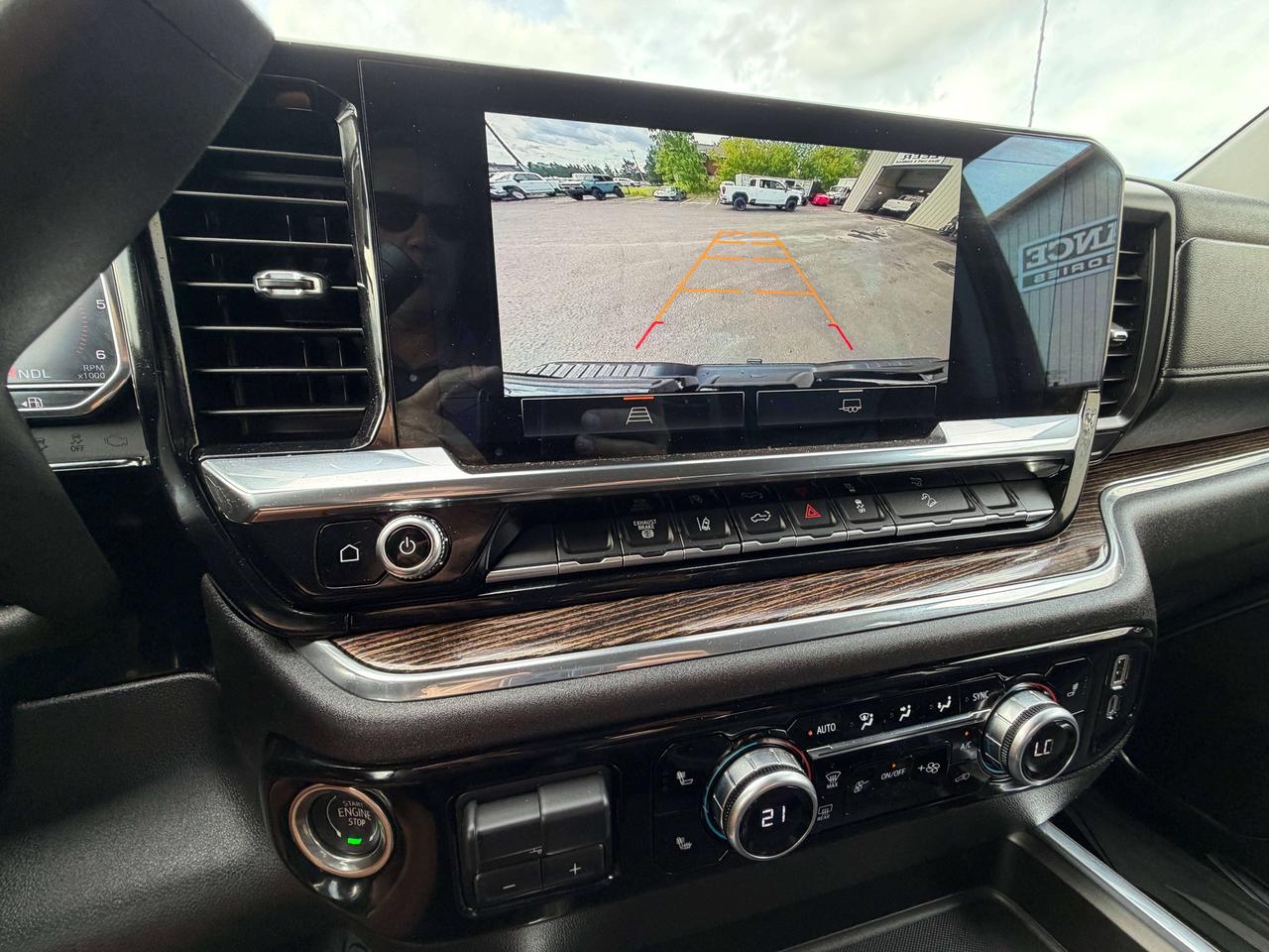 2024 GMC SIERRA 2500HD SLE Photo
