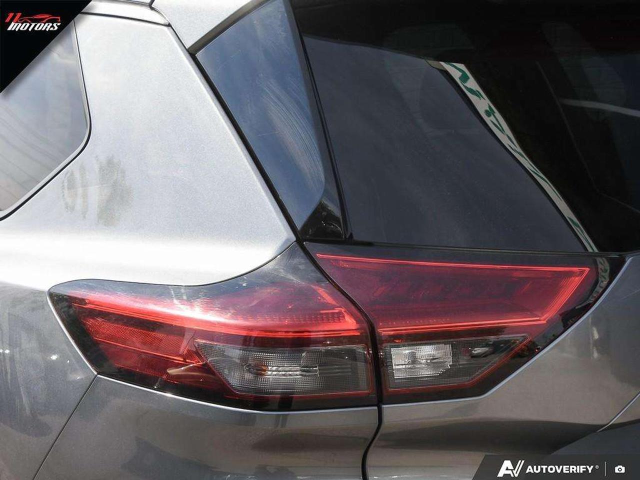 2021 Nissan Rogue FWD SV   SUNROOF   360 CAM   NO ACCIDENTS Photo
