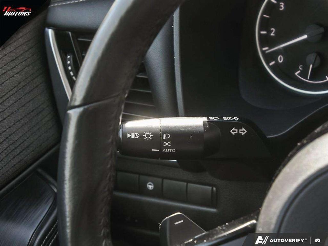 2021 Nissan Rogue FWD SV   SUNROOF   360 CAM   NO ACCIDENTS Photo