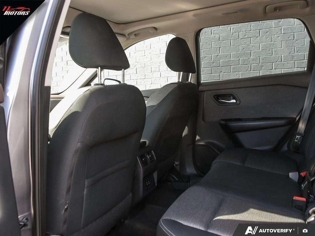 2021 Nissan Rogue FWD SV   SUNROOF   360 CAM   NO ACCIDENTS Photo