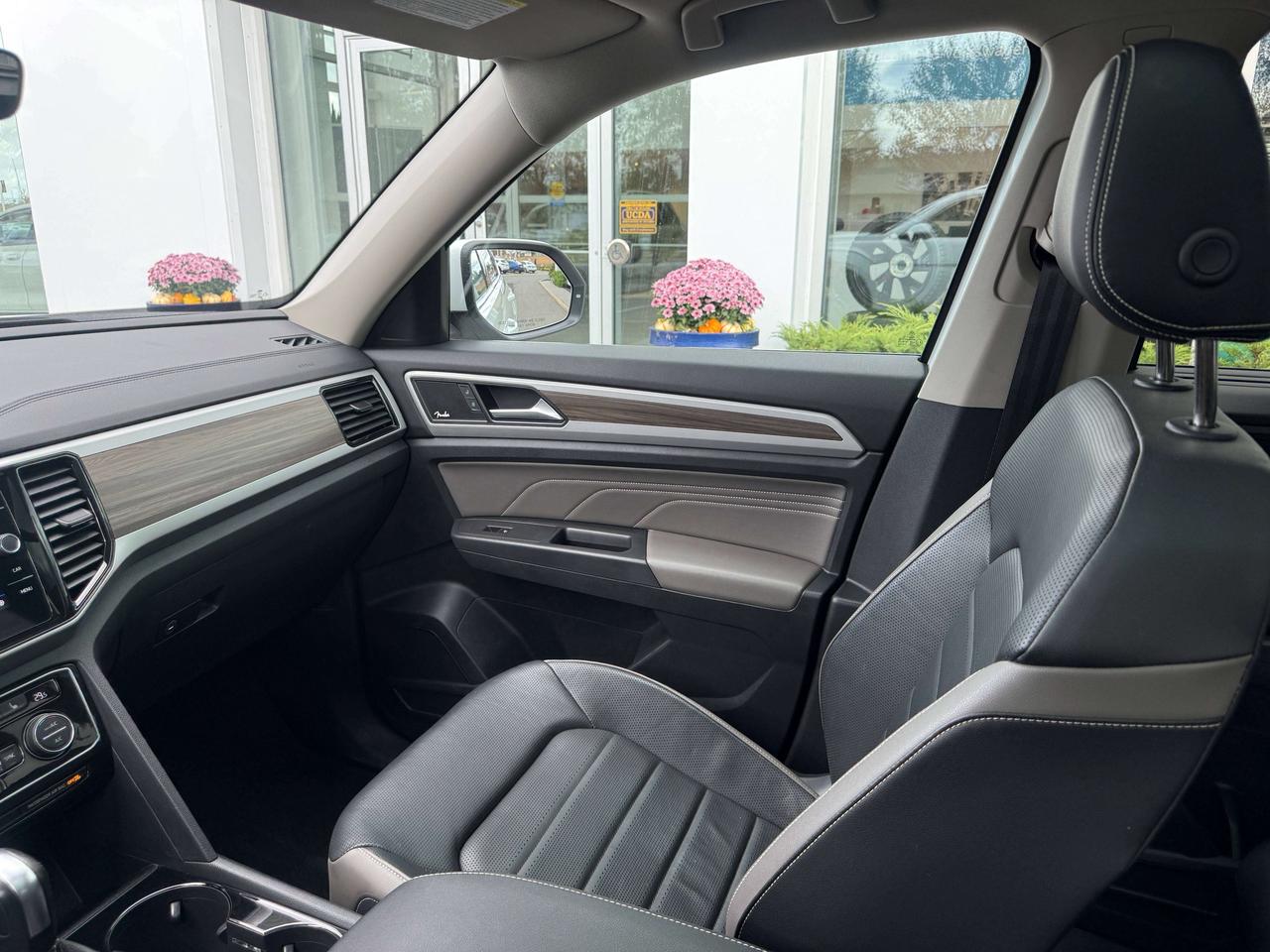 2023 Volkswagen Atlas HIGHLINE Photo