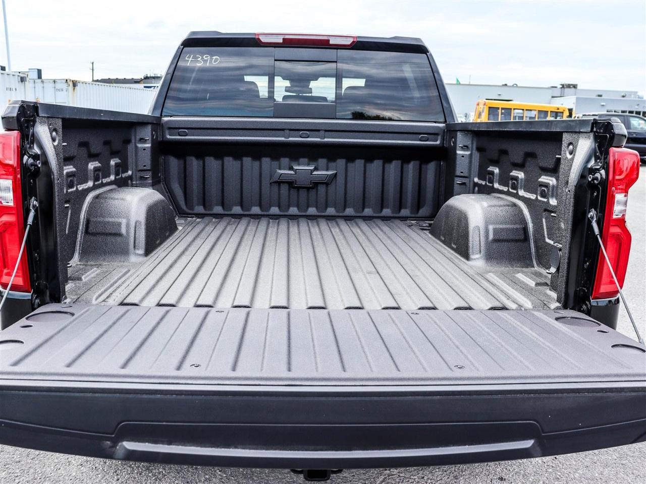2026 Chevrolet Silverado 1500 Crew Cab Short Box 4-Wheel Drive LT Trail Boss Photo