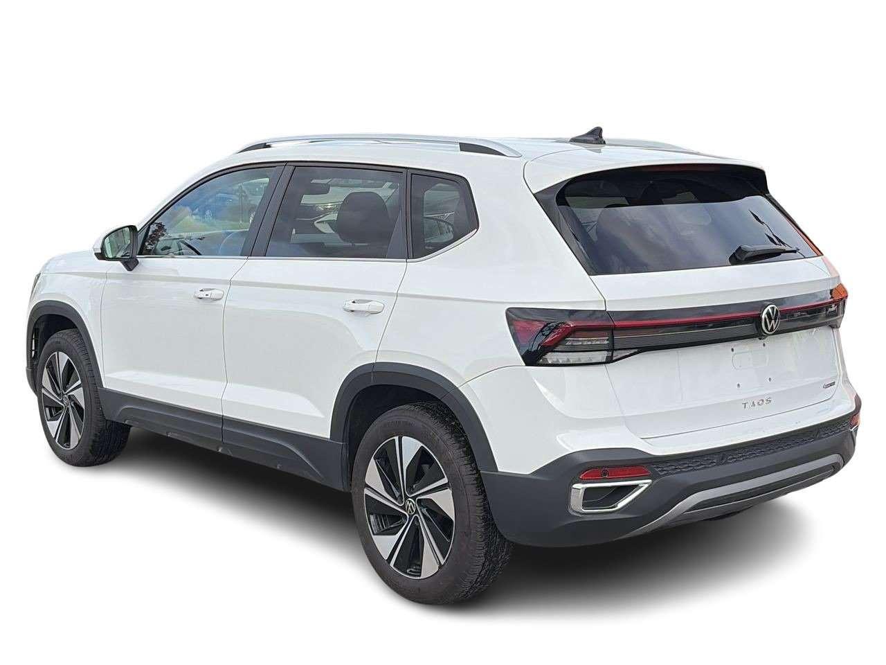 2026 Volkswagen Taos Comfortline 4MOTION Remote Starter  Alloy Wheels  Rear Parking Aid  Apple/Android CarPlay Photo