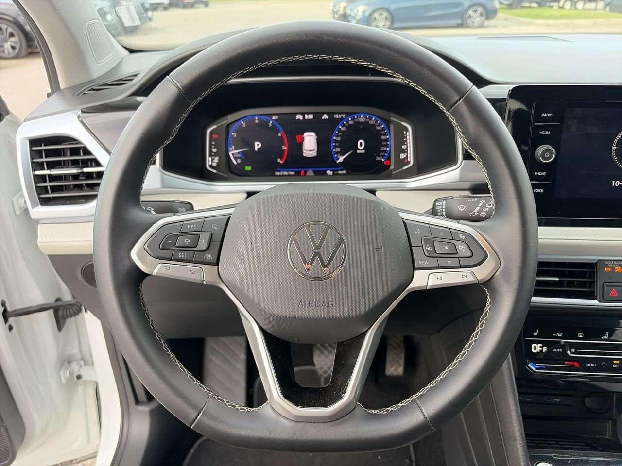 2026 Volkswagen Taos Comfortline 4MOTION Remote Starter  Alloy Wheels  Rear Parking Aid  Apple/Android CarPlay Photo