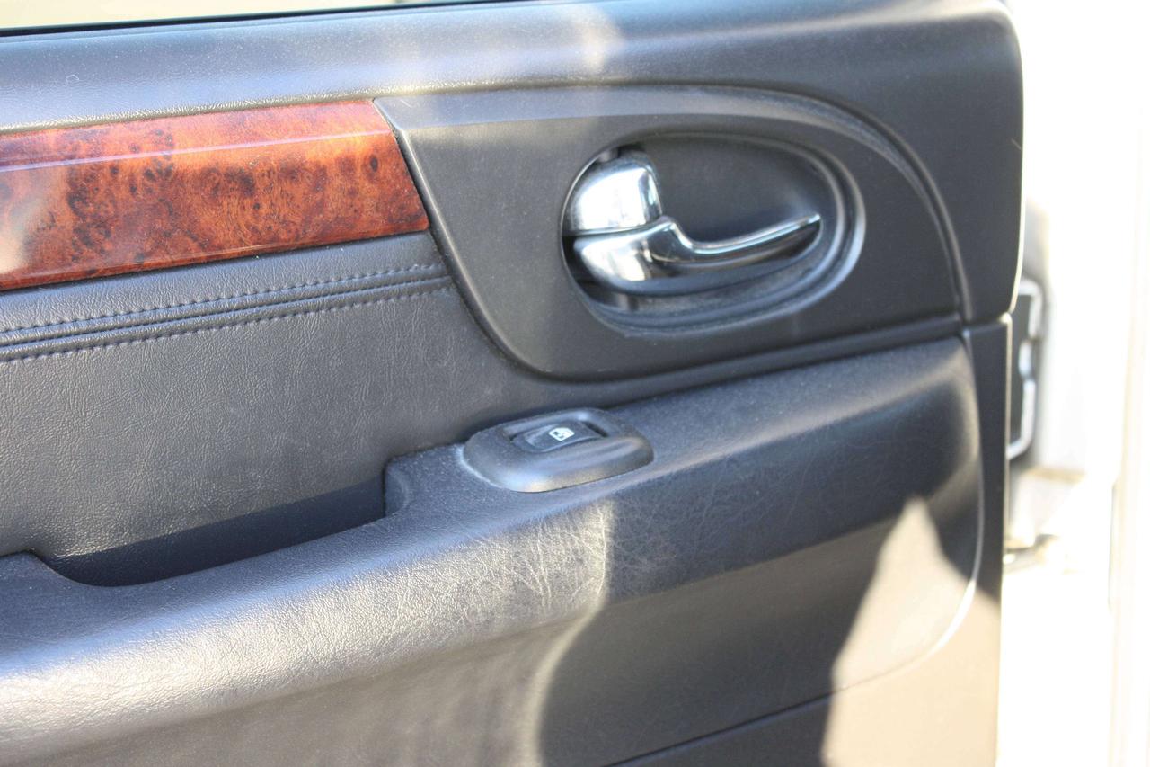 2005 GMC Envoy  Photo