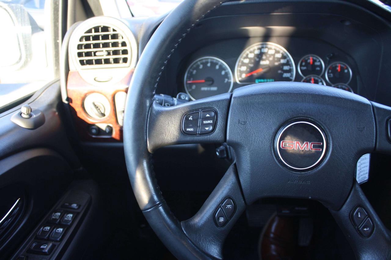 2005 GMC Envoy  Photo