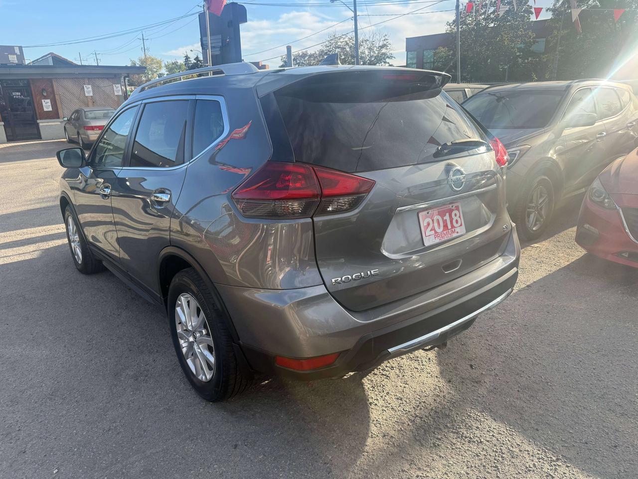 2018 Nissan Rogue *** 3 YEAR WARRANTY INCLUDED *** Photo3