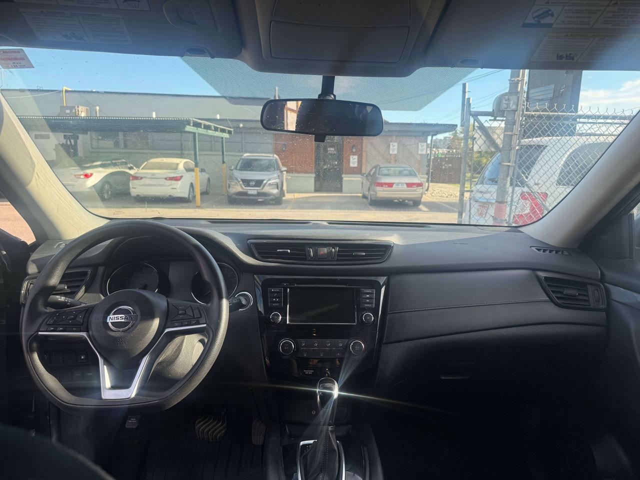 2018 Nissan Rogue *** 3 YEAR WARRANTY INCLUDED *** Photo