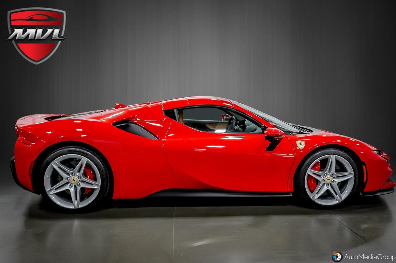 2024 Ferrari SF90 Spider Base 2dr Convertible Photo