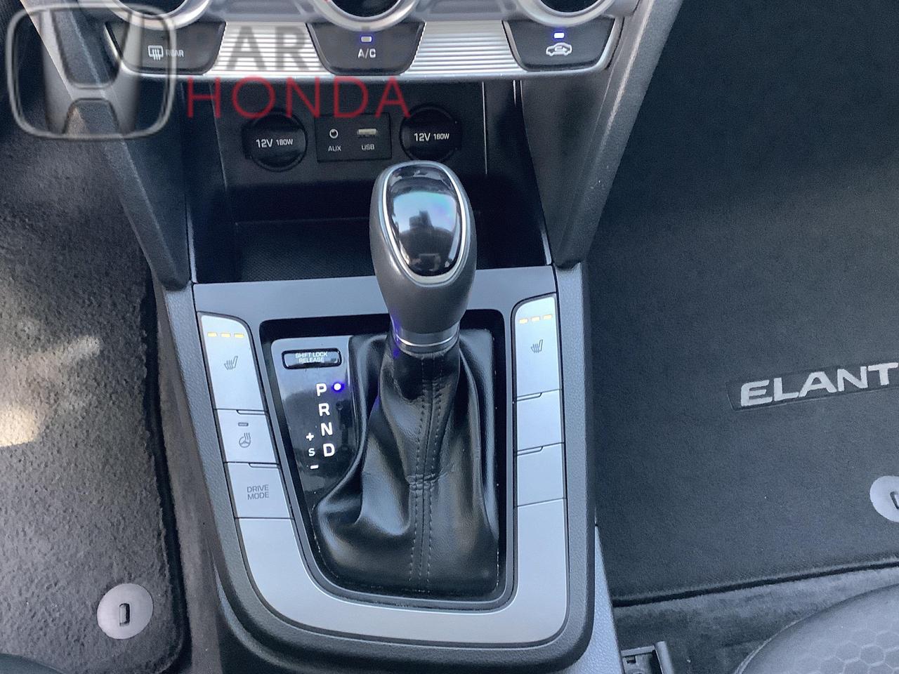 2020 Hyundai Elantra Preferred w/Sun & Safety Package 4dr Sedan Photo