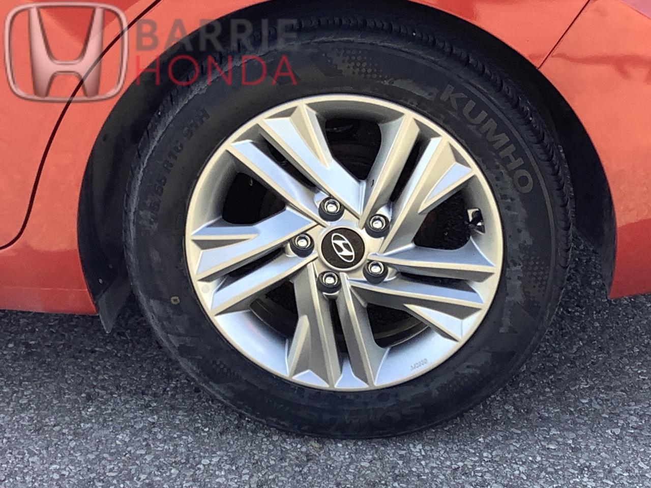 2020 Hyundai Elantra Preferred w/Sun & Safety Package 4dr Sedan Photo