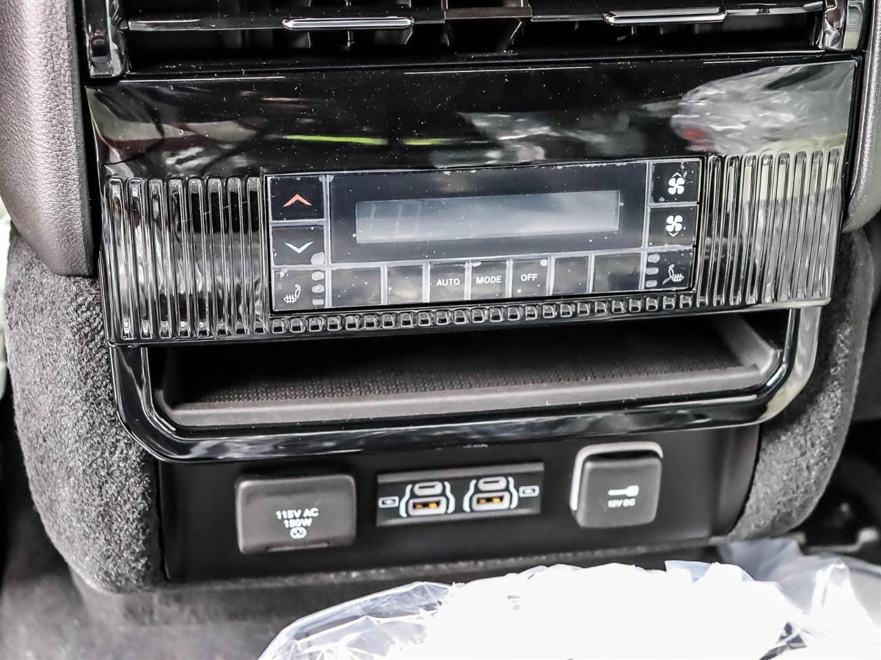 2026 Jeep Grand Wagoneer LIMITED RESERVE 4X4 Photo