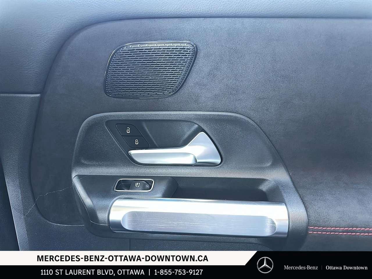 2026 Mercedes-Benz GLB 4MATIC SUV Photo
