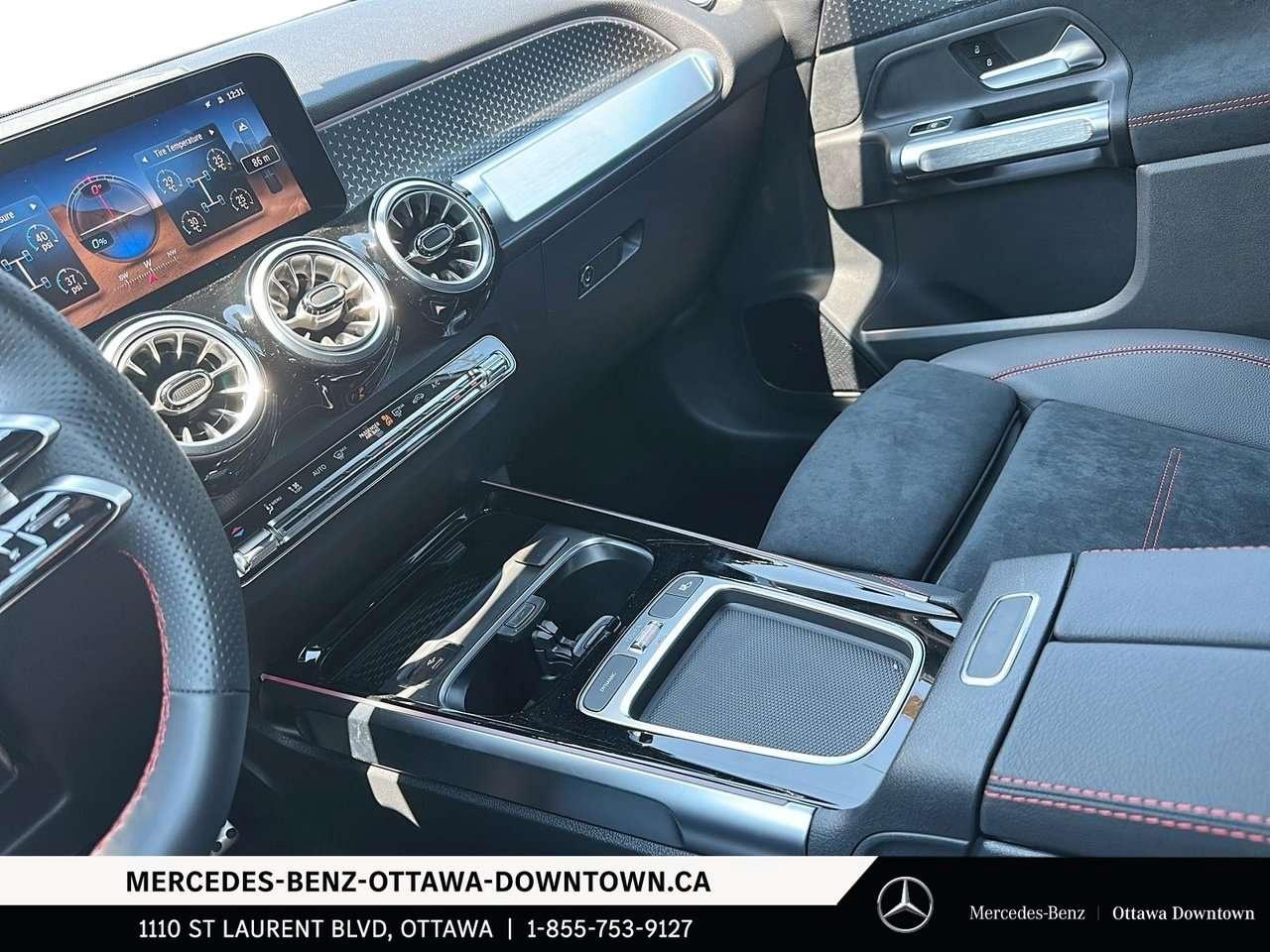 2026 Mercedes-Benz GLB 4MATIC SUV Photo