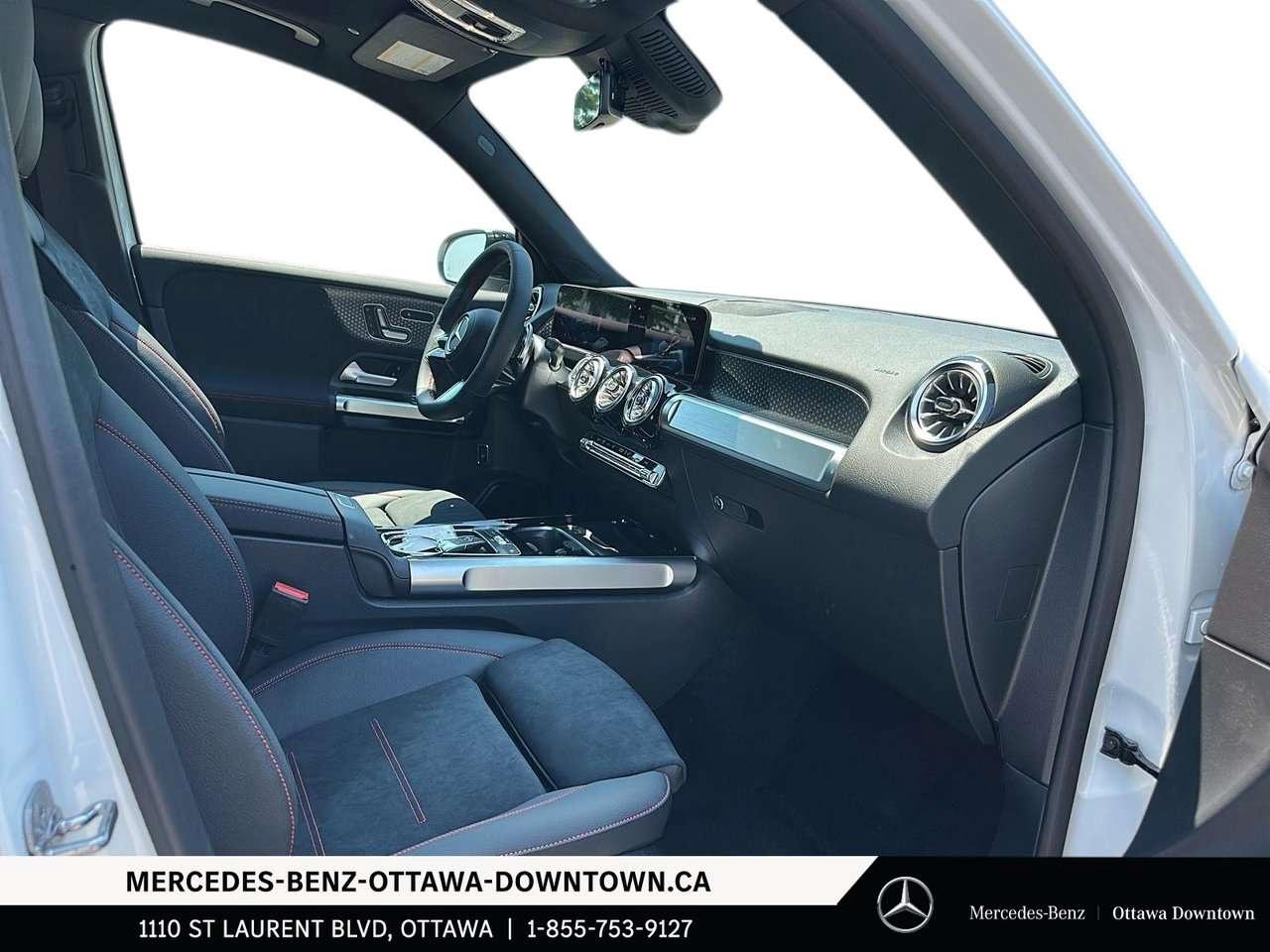 2026 Mercedes-Benz GLB 4MATIC SUV Photo