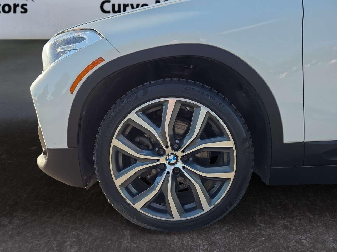 2019 BMW X2 xDrive28i * NO ACCIDENTS / NAVI / CAMERA / ROOF / AMBIENT LIGHTING Photo