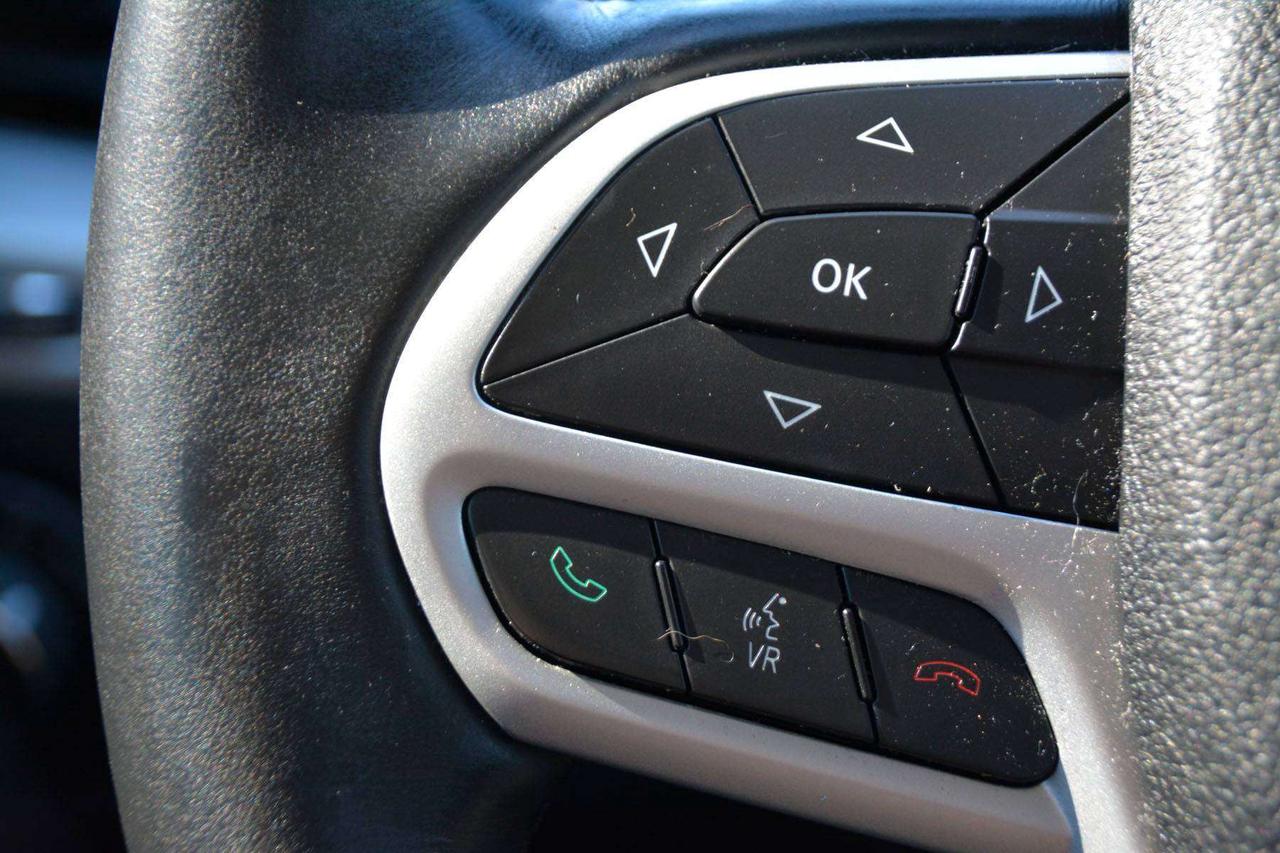 2017 Jeep Cherokee Trailhawk Photo
