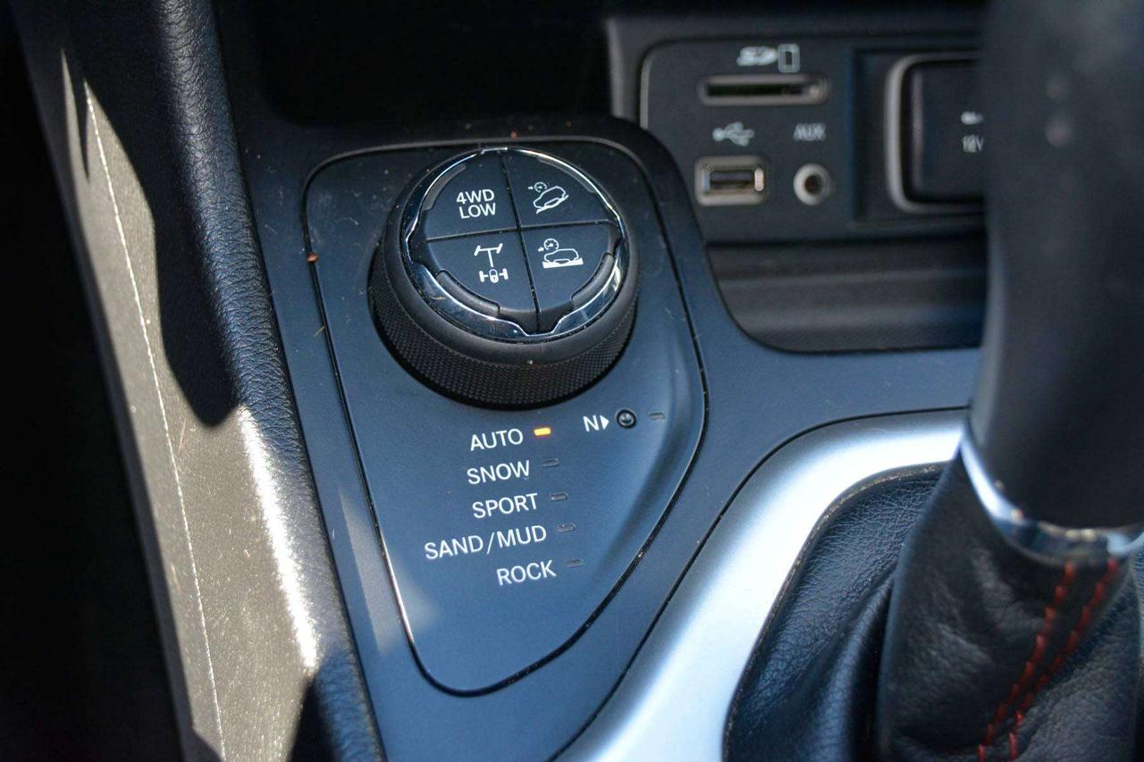 2017 Jeep Cherokee Trailhawk Photo