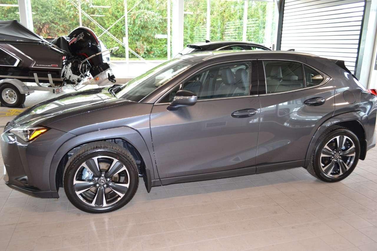 2026 Lexus UX AWD Photo