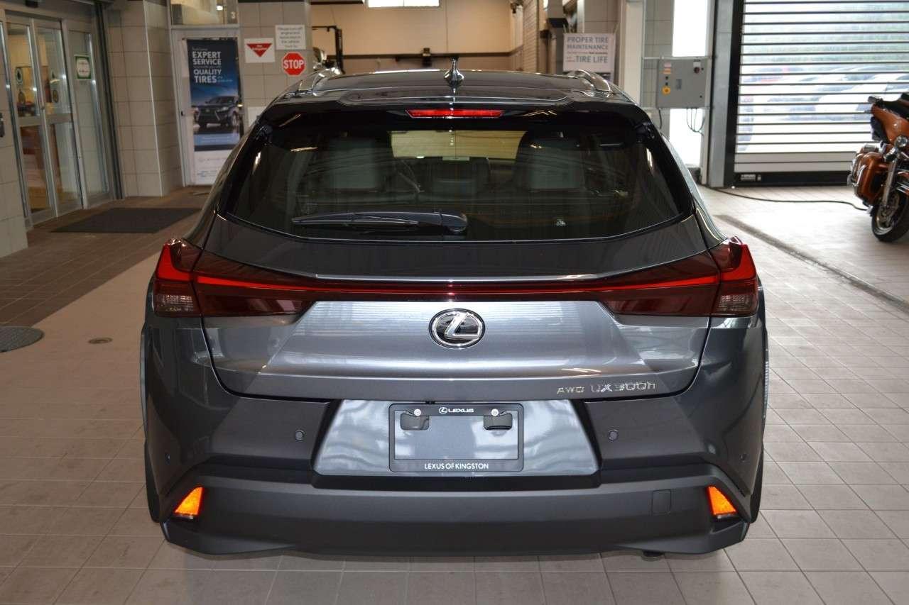 2026 Lexus UX AWD Photo