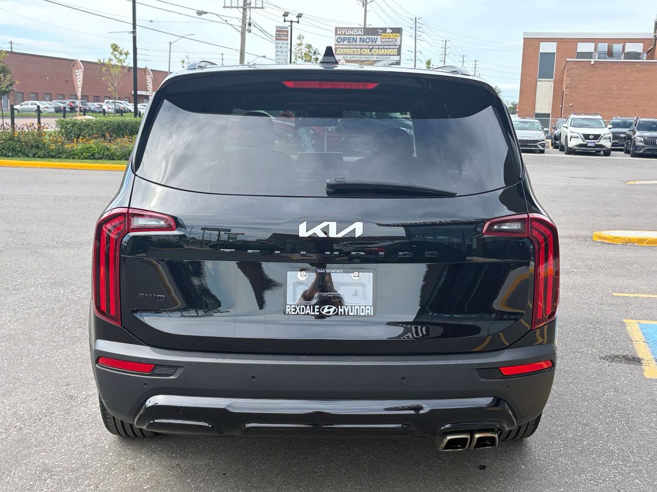 2022 Kia Telluride NIGHTSKY AWD   CLEAN CARFAX Photo3