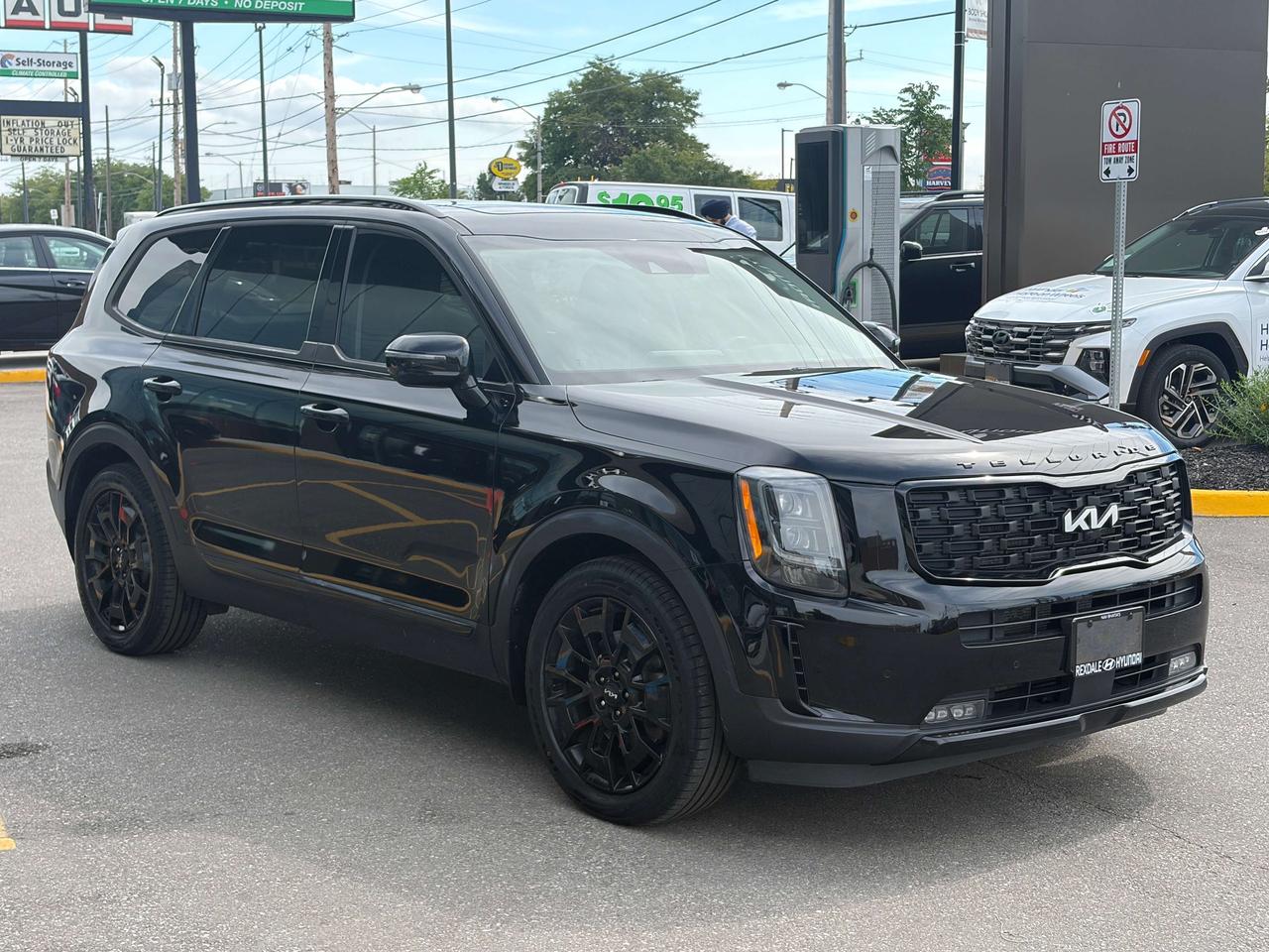 2022 Kia Telluride NIGHTSKY AWD   CLEAN CARFAX Photo