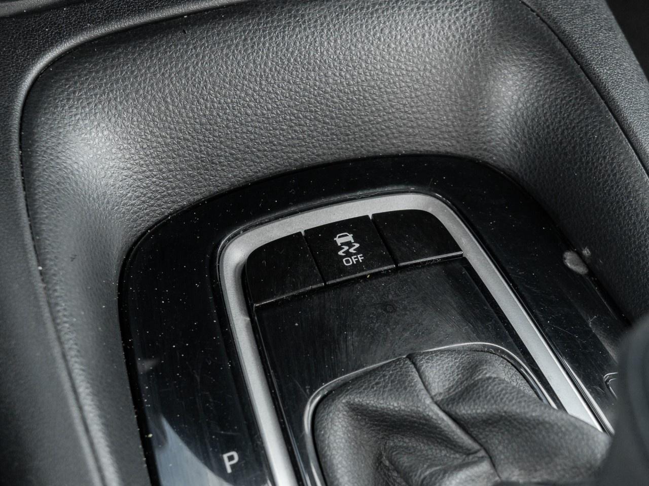 2021 Toyota Corolla LE CVT Photo