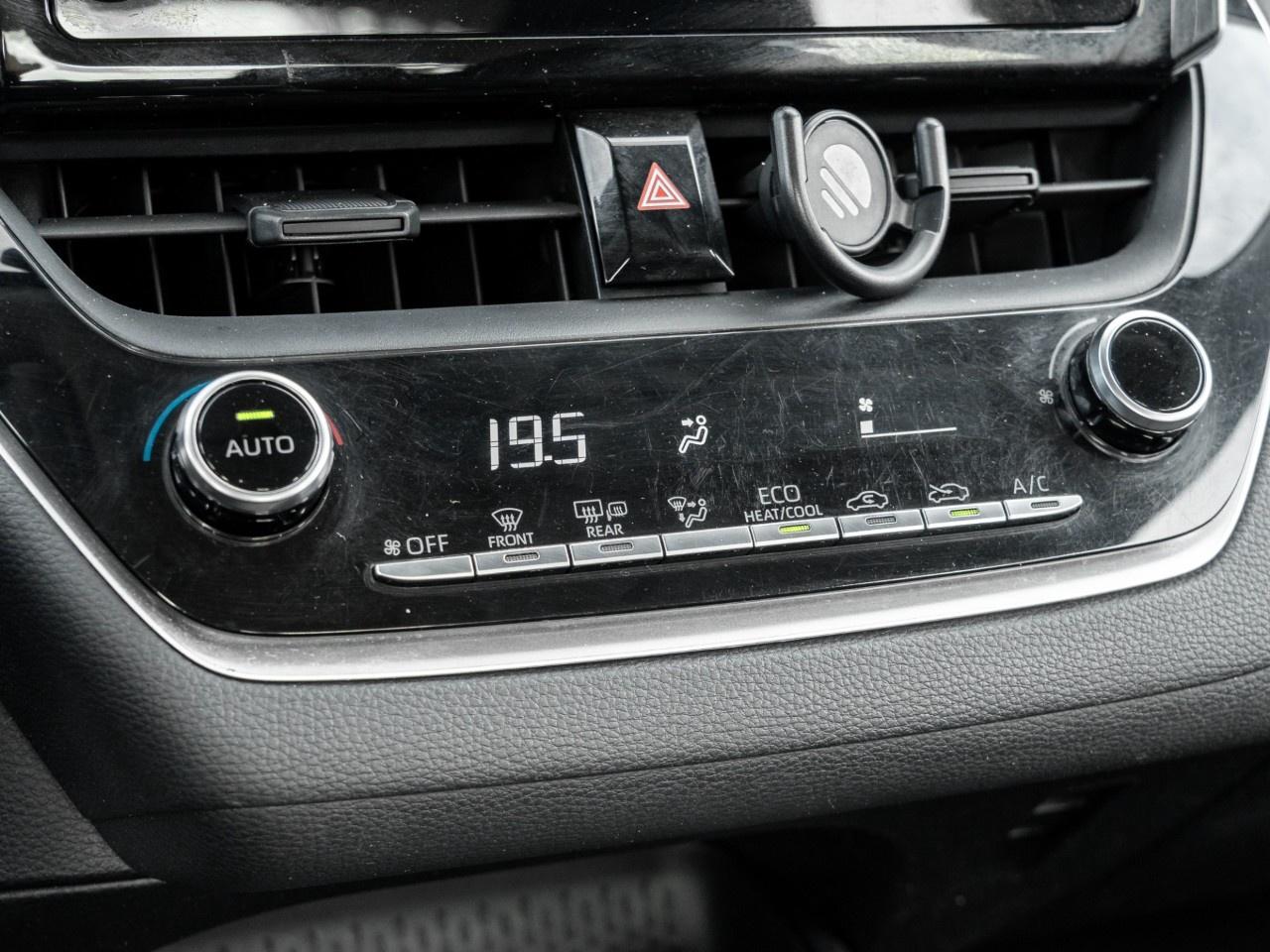 2021 Toyota Corolla LE CVT Photo