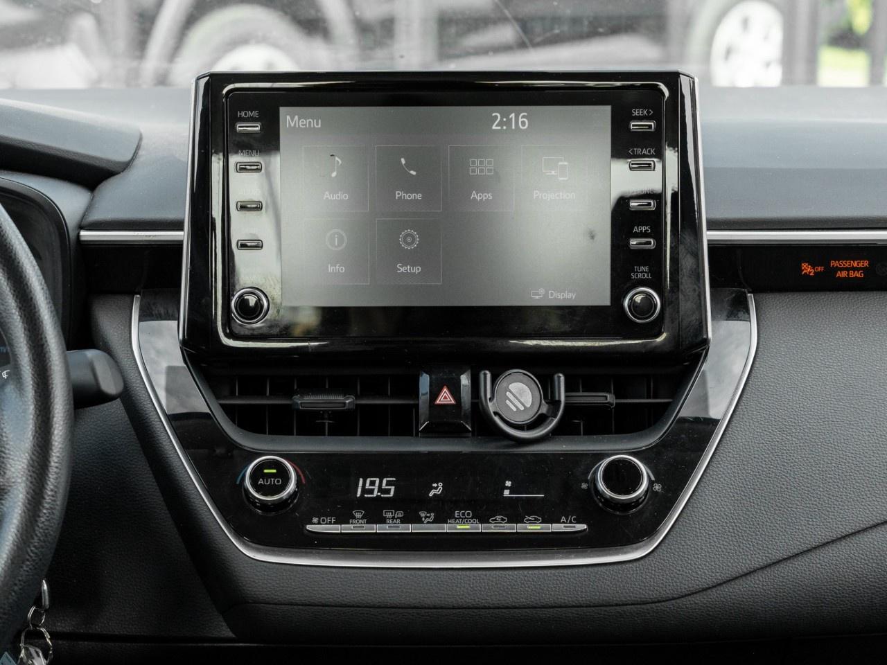 2021 Toyota Corolla LE CVT Photo