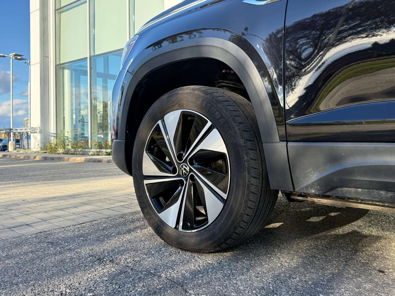 2024 Volkswagen Taos Comfortline Photo