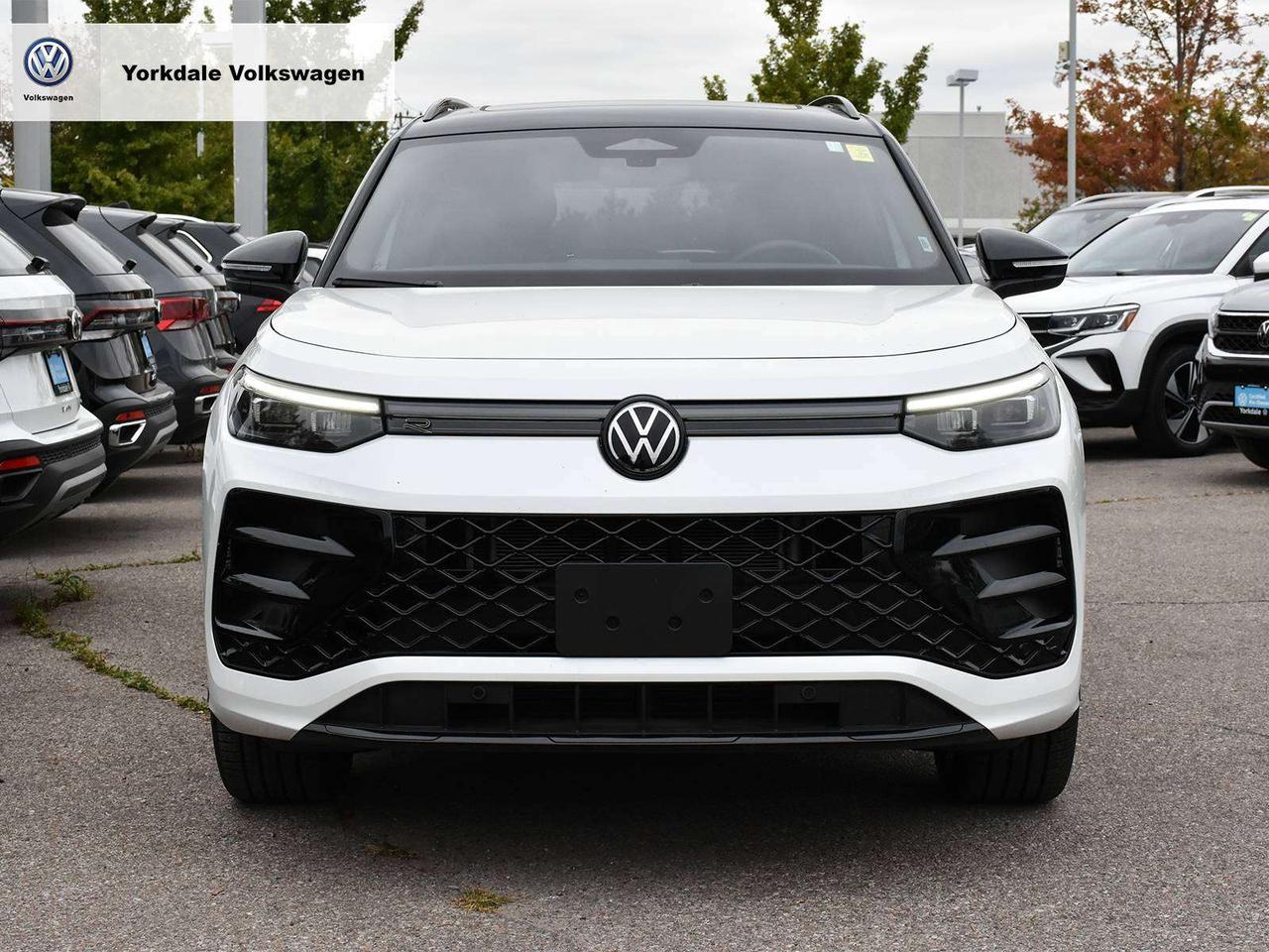 2026 Volkswagen Tiguan Comfortline R-Line Black Photo