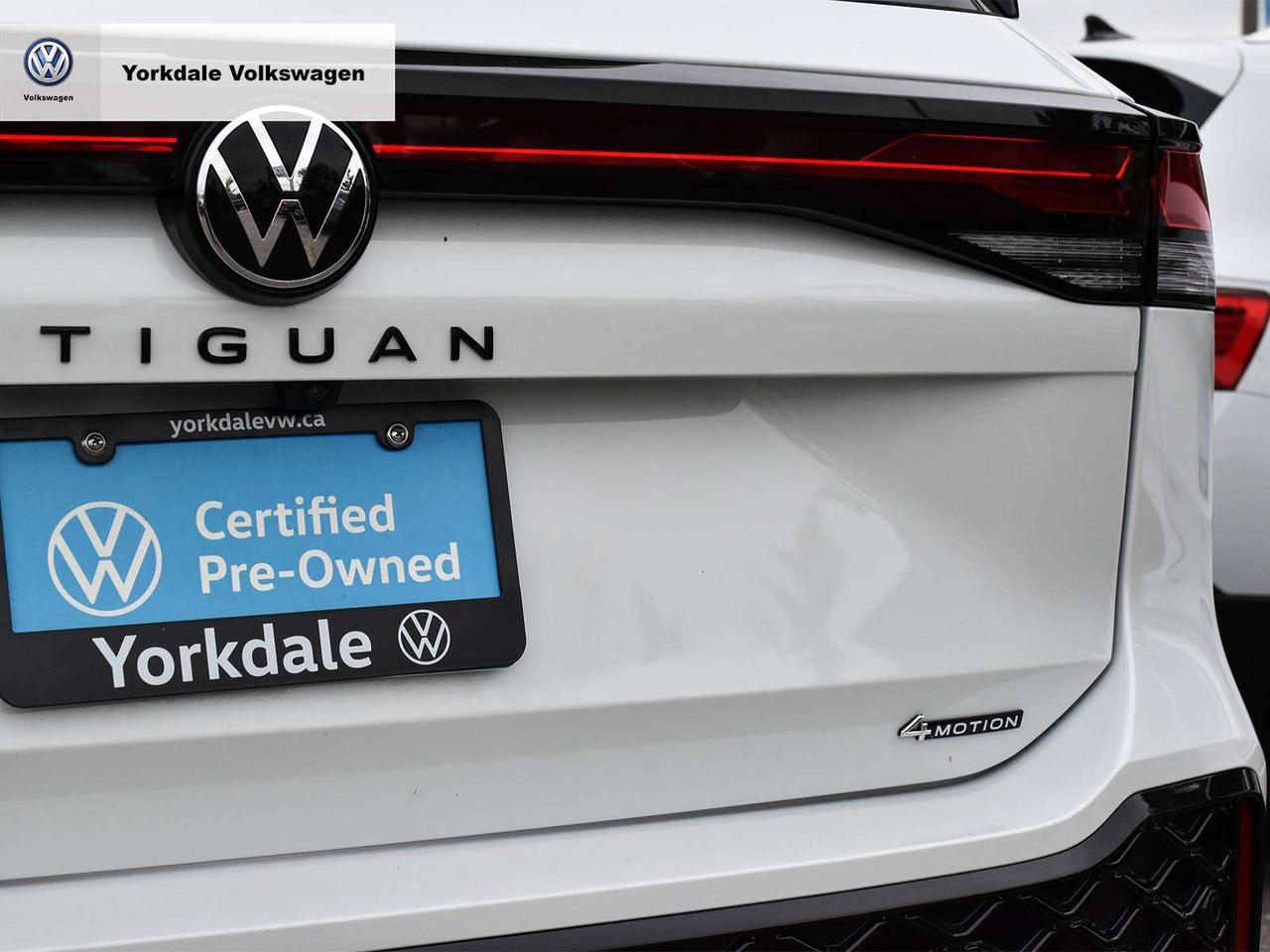 2026 Volkswagen Tiguan Comfortline R-Line Black Photo