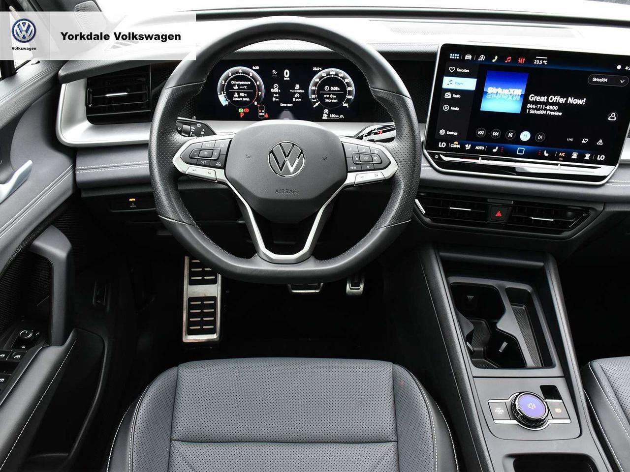 2026 Volkswagen Tiguan Comfortline R-Line Black Photo