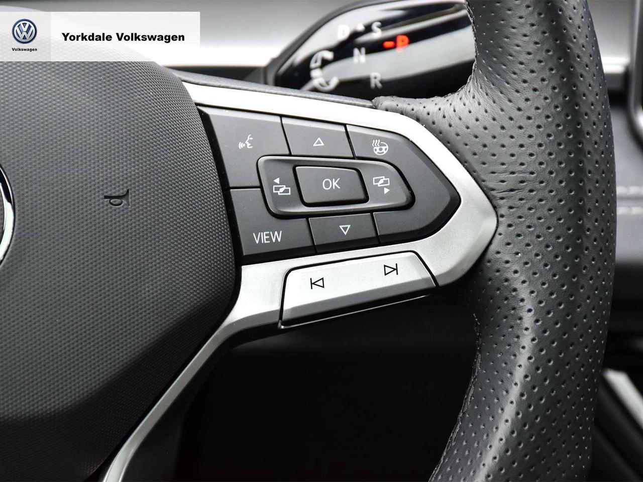2026 Volkswagen Tiguan Comfortline R-Line Black Photo