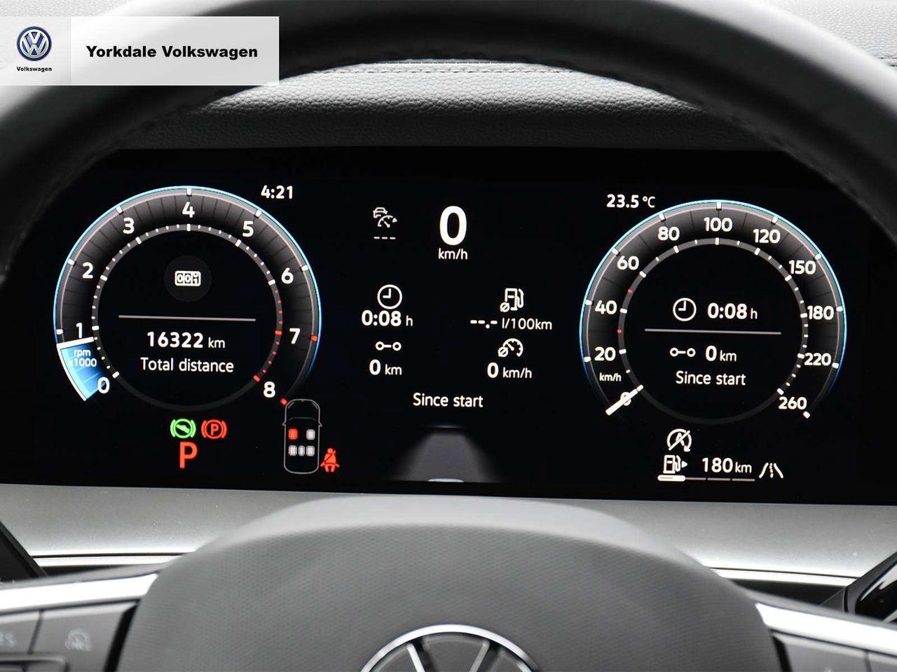 2026 Volkswagen Tiguan Comfortline R-Line Black Photo