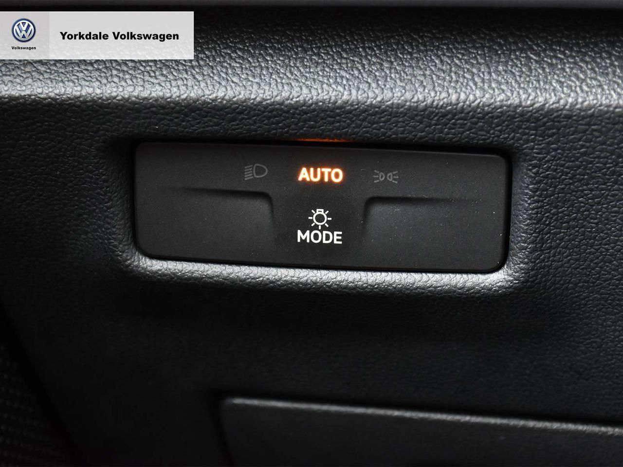 2026 Volkswagen Tiguan Comfortline R-Line Black Photo