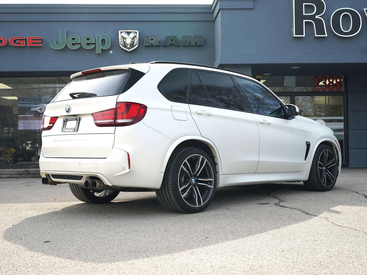 2016 BMW X5 M X5M/4.4L Twin Power Turbo V8 Engine Photo