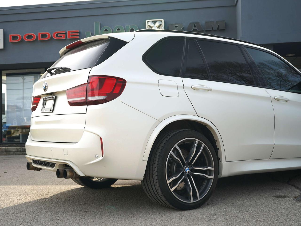 2016 BMW X5 M X5M/4.4L Twin Power Turbo V8 Engine Photo