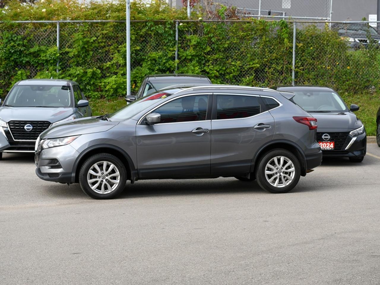 2022 Nissan Qashqai SV   Roof   Adaptive Cruise   CarPlay   Android Auto   Alloys Photo