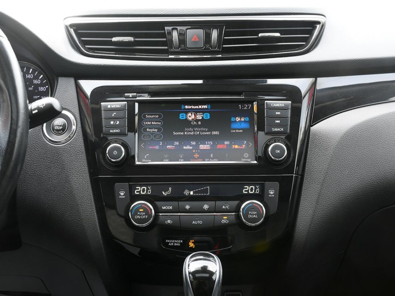 2022 Nissan Qashqai SV   Roof   Adaptive Cruise   CarPlay   Android Auto   Alloys Photo