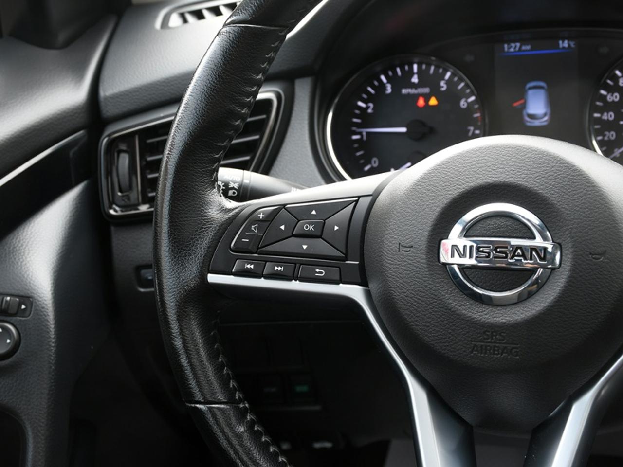 2022 Nissan Qashqai SV   Roof   Adaptive Cruise   CarPlay   Android Auto   Alloys Photo