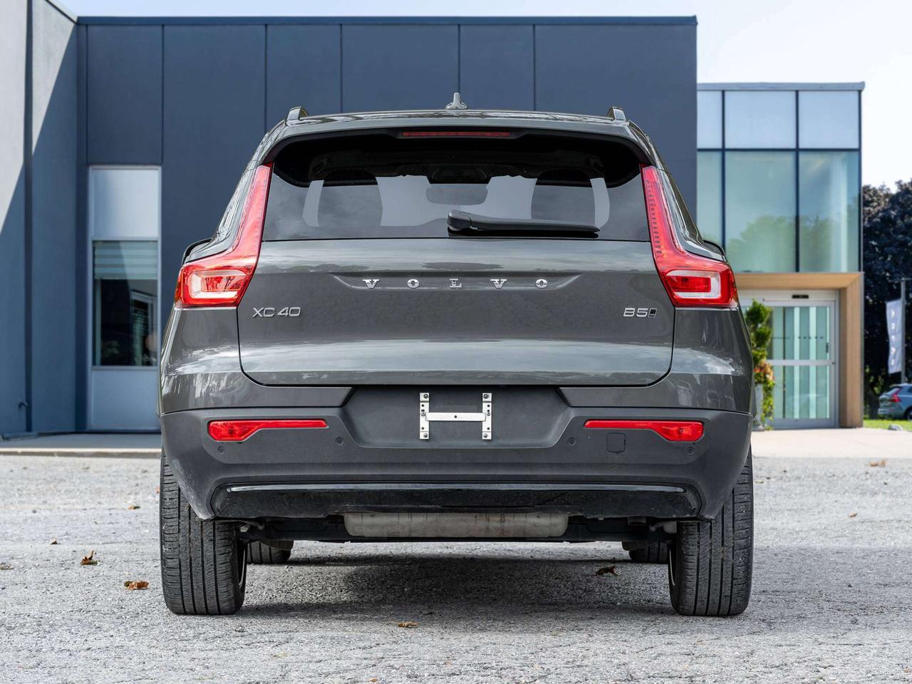 2026 Volvo XC40 PLUS^20"Alloy Wheels^Volvo CPO Rate fr 2.99%* Photo