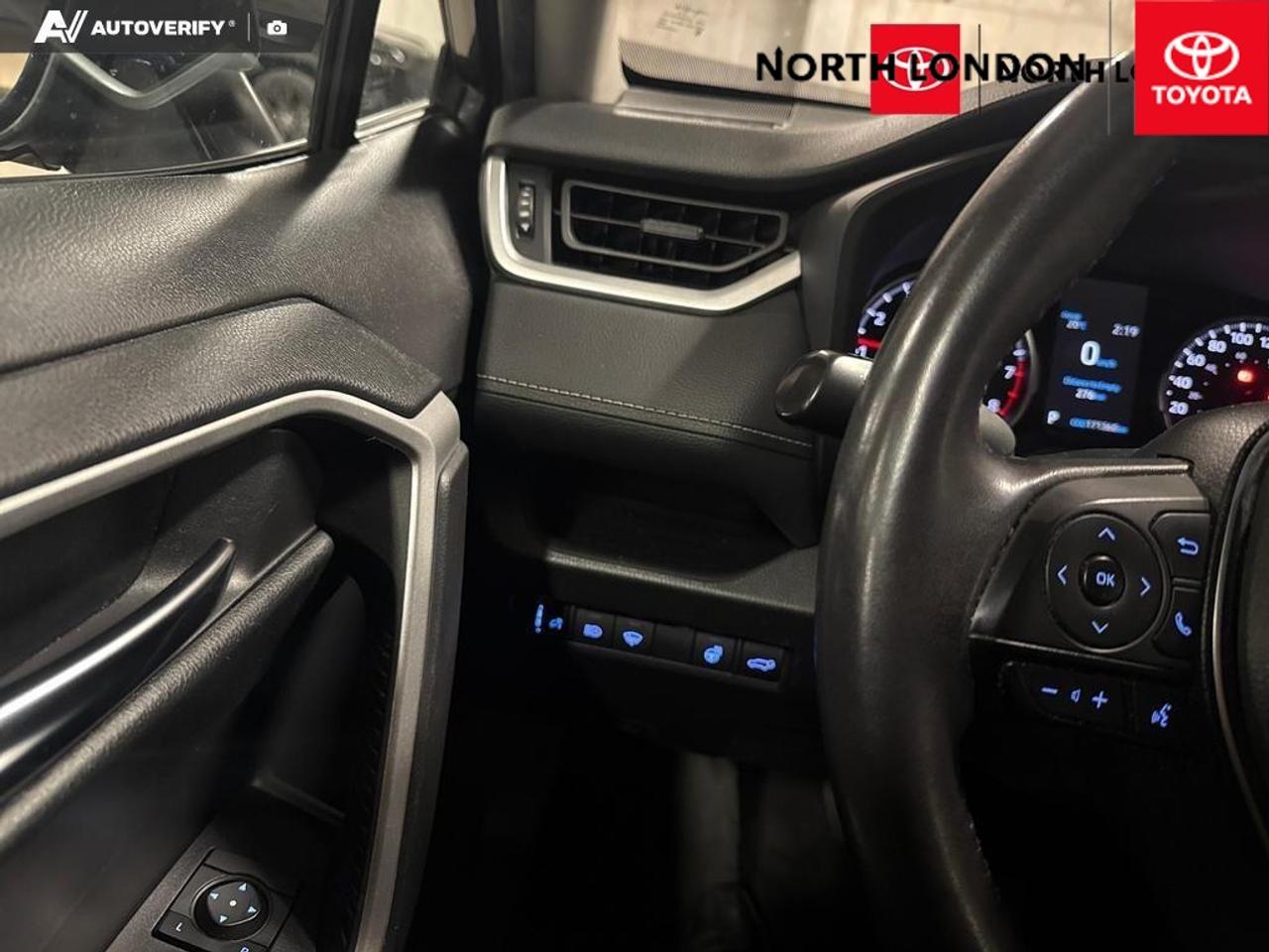 2022 Toyota RAV4 XLE 4dr All-wheel Drive Photo